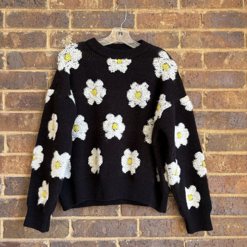Daisies On Black Textured Knit Sweater Size S Measurements In Description